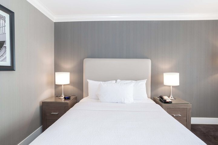 Room 20 of 29
