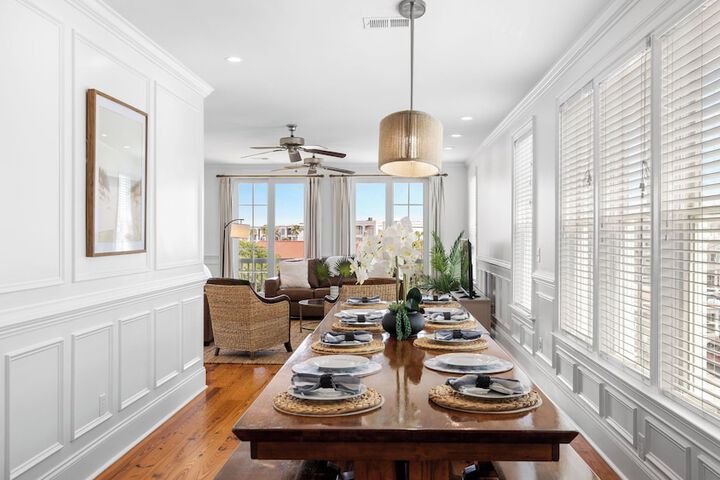 1 Block to Beach Newly Renovated 6bdr w / Rooftop Views Sand Dune by Avantstay