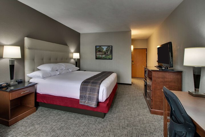 Room 21 of 83