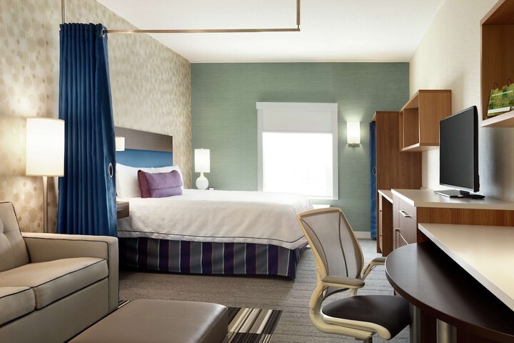 Room 20 of 33
