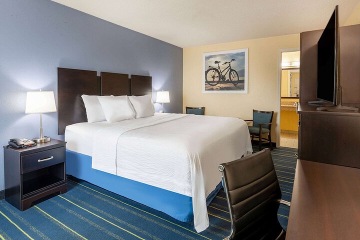 Room 21 of 30