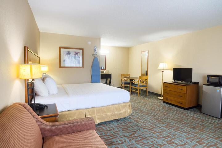Travelodge by Wyndham Harriman