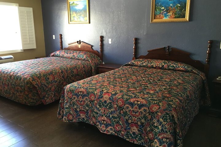 Room 20 of 32