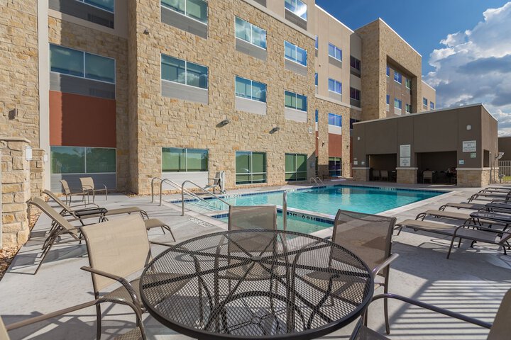 Holiday Inn Express and Suites San Marcos South by IHG