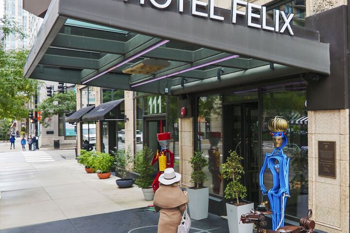Hotel 4 of 147