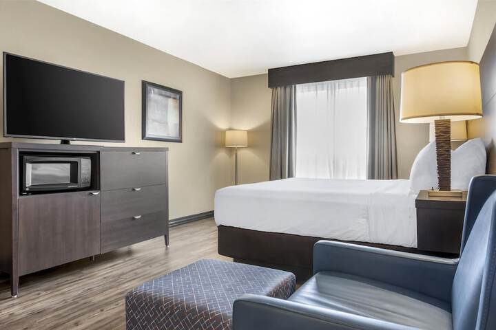 Best Western Plus Saint John Hotel & Suites