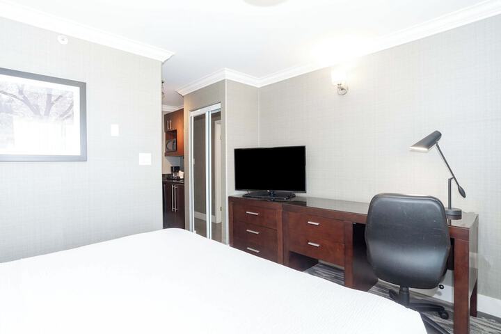 Room 12 of 44