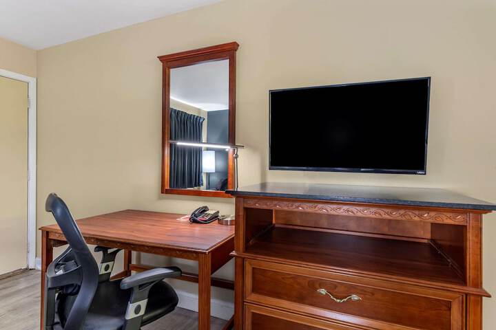 Room 9 of 21