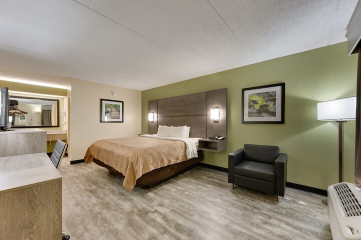 Room 7 of 20