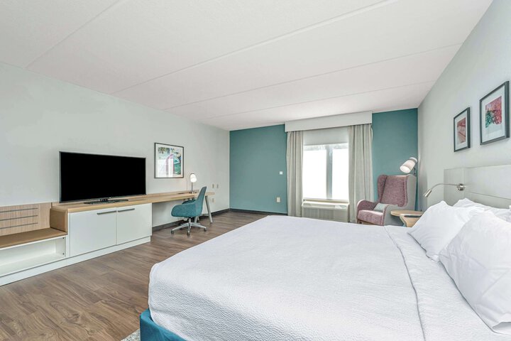 Room 10 of 48