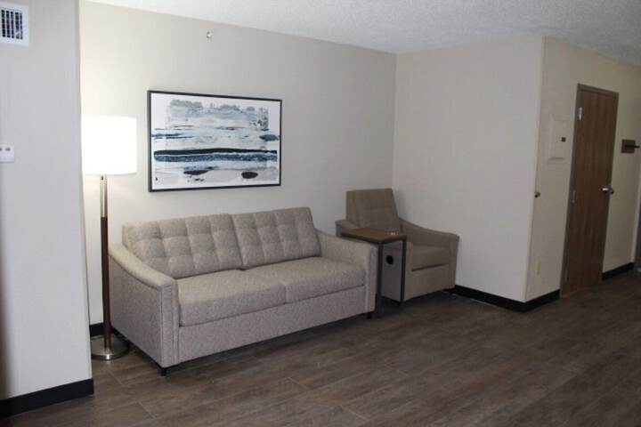 Room 18 of 48