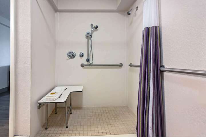 Room 25 of 70