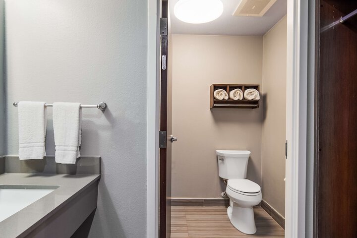 Room 20 of 25