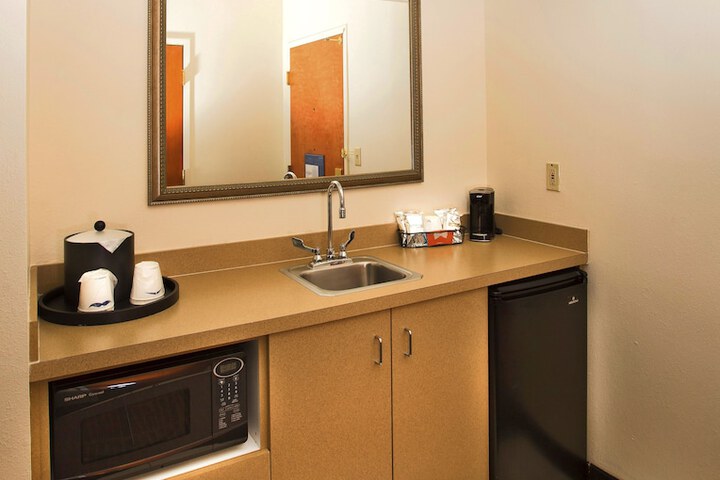 Hampton Inn & Suites Valdosta / Conference Center