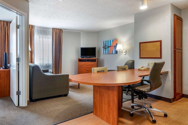 Room 21 of 29