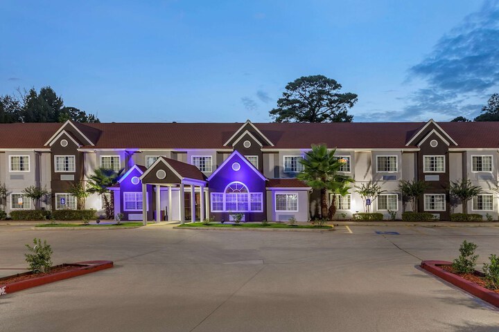 Hotel 6 of 29
