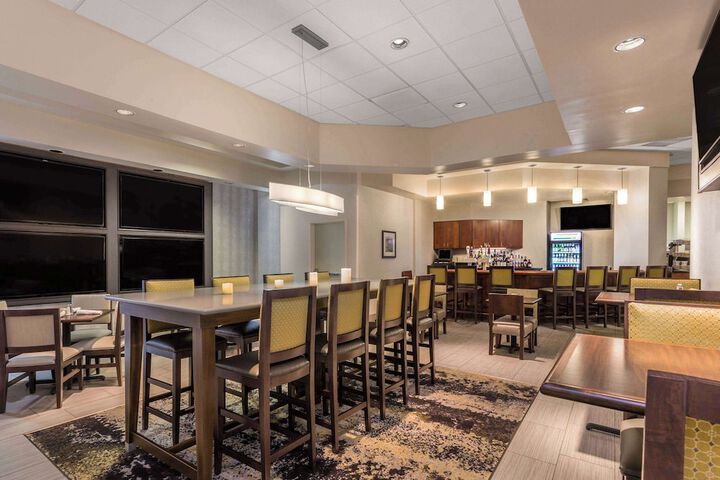 Wyndham Garden Buffalo Downtown