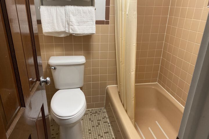 Room 22 of 53