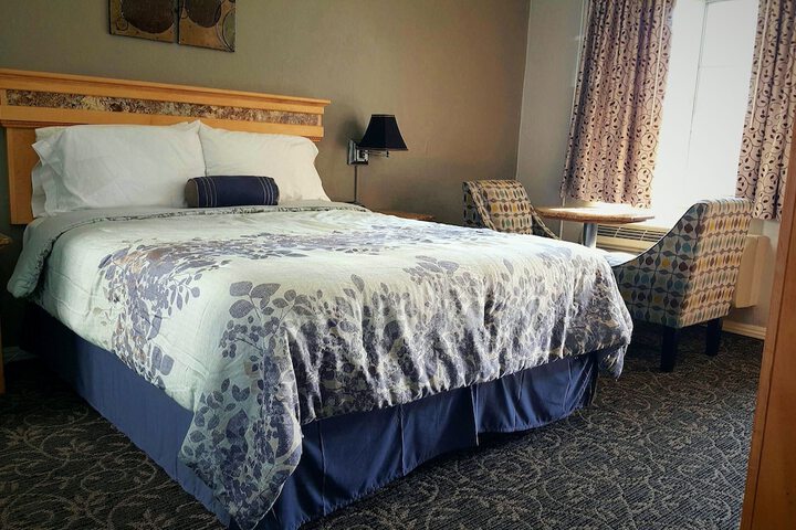 Room 11 of 24