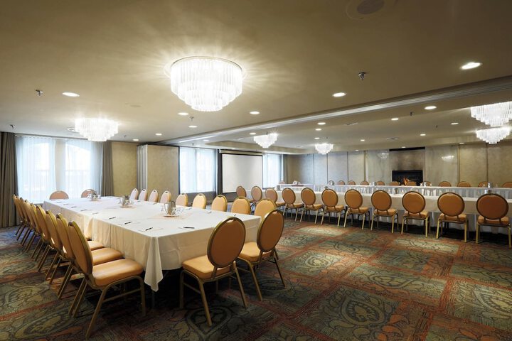 The Fort Garry Hotel Spa and Conference Centre, an Ascend Collection Hotel