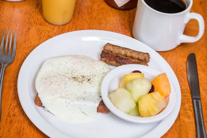 Breakfast/Coffee Service 82 of 99