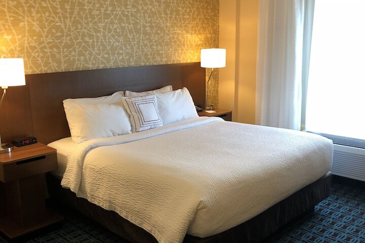 Room 11 of 36