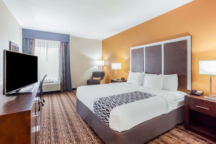 Room 10 of 24