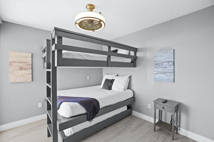Room 449 of 954