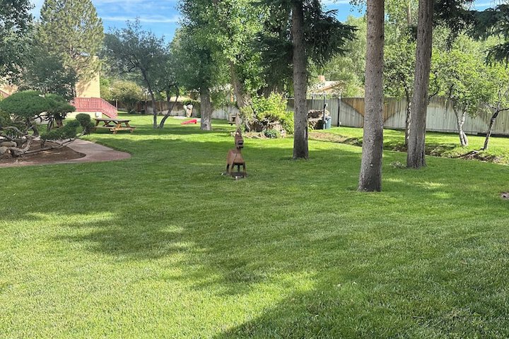 El Pueblo Lodge