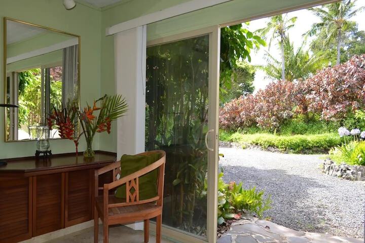 Hale Akua Garden Farm & Eco-Retreat