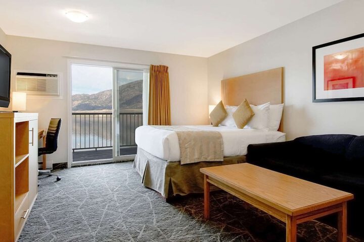Room 40 of 60
