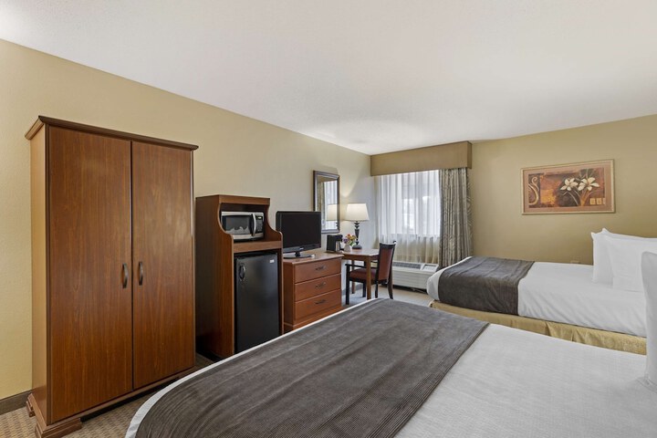 Best Western Plus The Charles Hotel