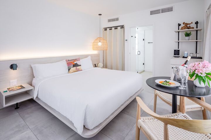 Room 10 of 54