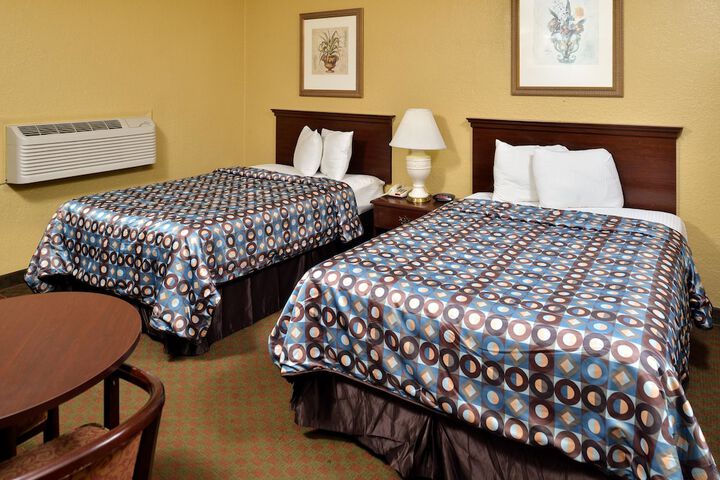 Room 9 of 14
