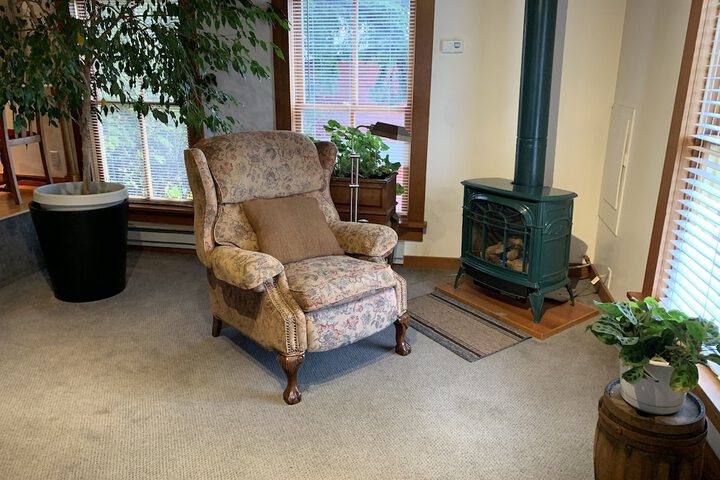 Room 45 of 119