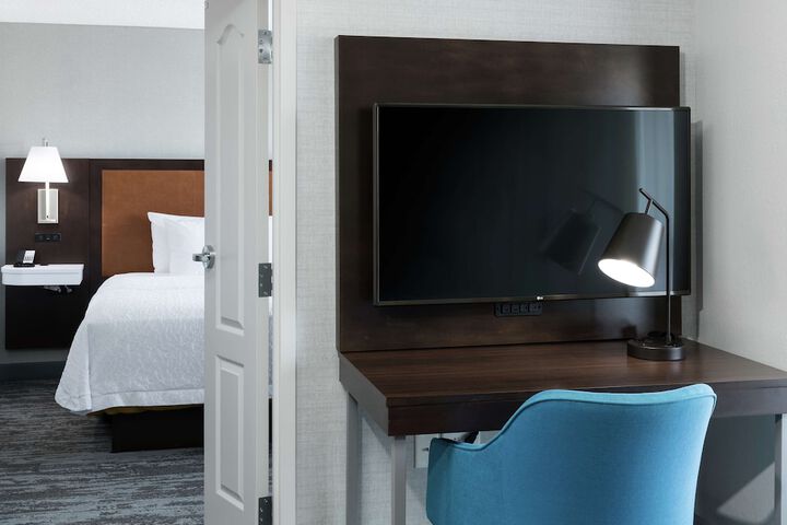 Hampton Inn & Suites Memphis-Beale Street