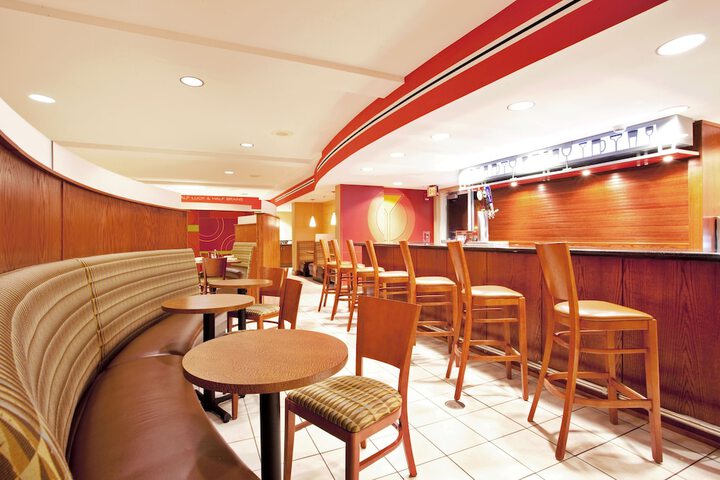 Holiday Inn Hotel & Suites Beckley by IHG
