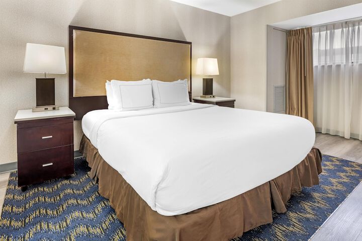 Best Western Plus Miamisburg-Dayton Suites Banquets & Hotel