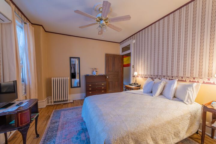 Room 7 of 22