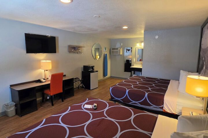 Super 8 by Wyndham Sonora