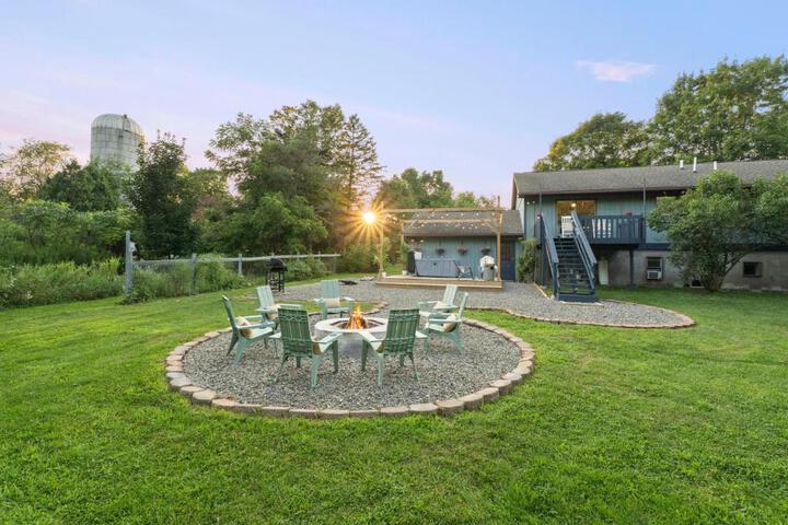 Near Ithaca!Hot Tub! LRG Home!Sleeps 12! Dogs ok!