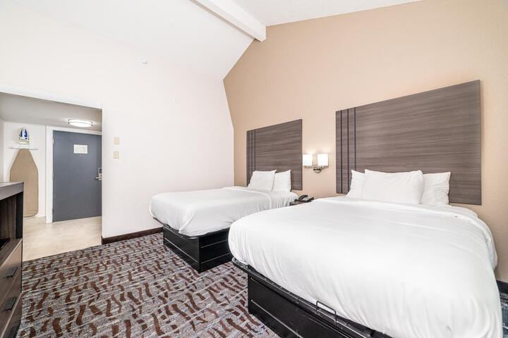 Room 28 of 55