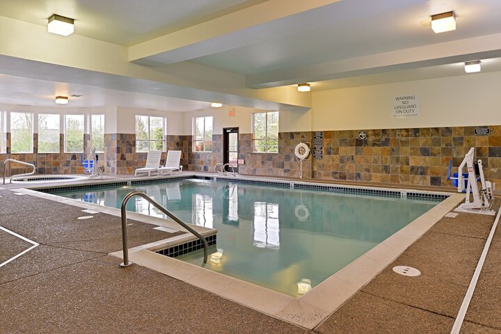 Pool 11 of 39