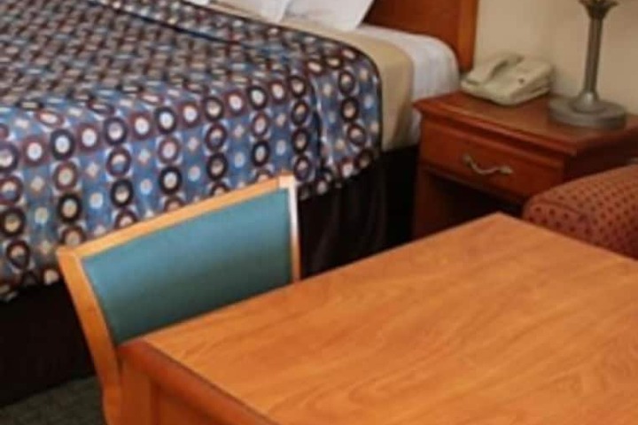 Room 40 of 52