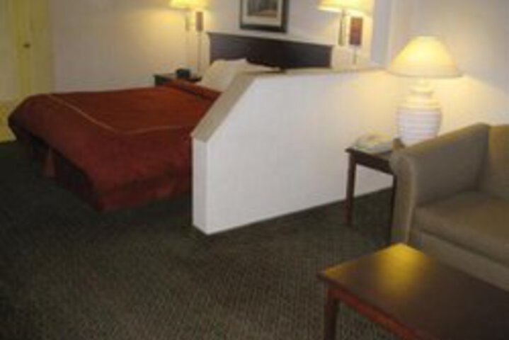 Room 10 of 24