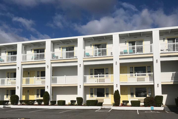 Sunrise Motel