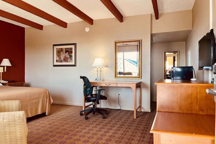 Room 15 of 25