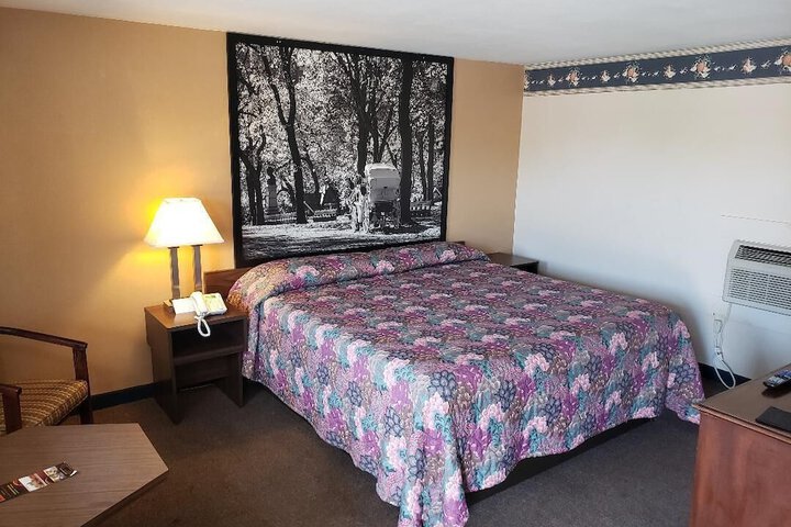 Room 10 of 11