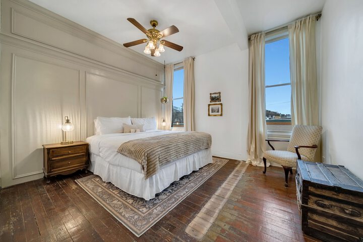 Room 176 of 188