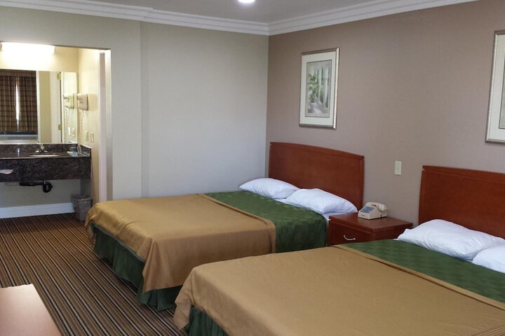 Room 21 of 26